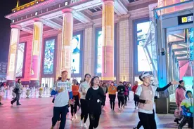 环球口红节登场，环球港3月为女性呈现专属内容图片