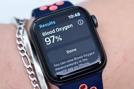 Apple Watch 的血氧功能帮助医生挽救了空中乘客的生命图片