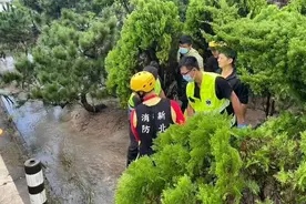 台湾夫妻深夜被暴涨溪水冲走，发现时均已罹难！搜寻细节披露图片