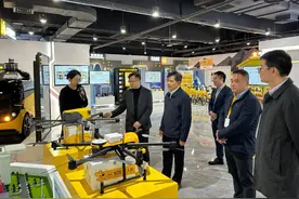 胡俊峰率队赴深圳招商考察图片
