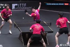 王楚钦/梁靖崑3-2逆转林高远/林诗栋 获得中国大满贯赛男双冠军图片