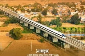 全国铁路2025年1月5日实行新的列车运行图图片