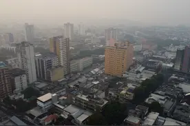 （国际）巴西亚马孙雨林大火烟雾威胁居民健康图片
