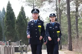 祭忠魂砺初心 黄陂公安青年民警开展清明祭扫英烈活动图片