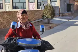村妇罗花的生活智慧图片