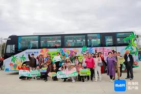 竹竿舞、茶园寻宝、千人长桌宴……跟着环热旅游公路观光巴士去白沙玩转“三月三”图片