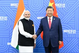 习近平会见印度总理莫迪图片