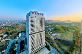 什么神仙工厂？造颗小卫星用时不到3天！图片