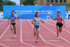 学青会丨14岁百米新星陈妤颉再夺200米金牌图片