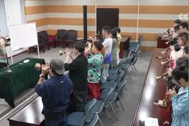 一声唢呐越千年 传统乐器焕发新魅力与“青春”碰撞出新“火花”图片