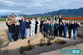 山西大学校长调研学校大同吉家庄田野考古实践教学基地图片