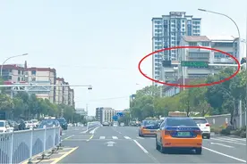提醒！荆门多个路口信号灯有变图片