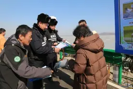 珲春森林公安分局启动春季候鸟保护百日专项行动图片