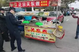 奉贤区庄行镇：“扫码下单”，“信访外卖员”上门解难题图片
