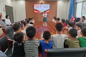 泰安市泰山区上高街道学苑社区开展 “首善人家·善阅读”亲子悦读活动图片