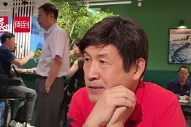 宜家老年相亲角：如果下周TA不来了，或许就成功了图片