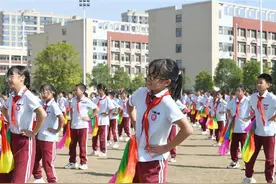民族舞融入课间操 跳出最“炫”民族风图片