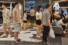 《黑神话：悟空》上线带动武汉游戏装备热销，有平台游戏手柄成交量同比增长超六成图片
