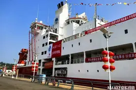 “雪龙2”和“极地”号组团亮相奥帆中心，市民一睹极地科考大国重器风采图片
