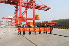 “南货北调”又增新品种！首批广东瓷砖建材运抵济宁龙拱港图片
