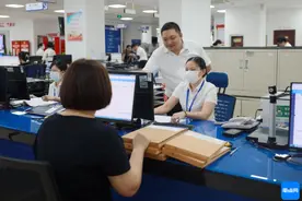 提前半年预审档案！海南城镇职工养老保险档案预审工作首单落地图片