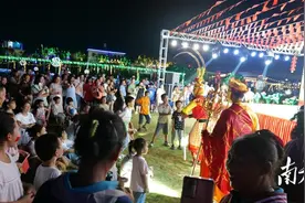 桥头荷塘印象假日旅游出彩，沉浸式夜游引爆夜经济图片