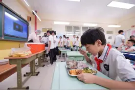 北京中小学校将设立食品安全总监图片