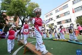 趣味运动会 快乐伴成长图片
