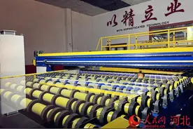 河北沙河：打造璀璨夺目的玻璃之城图片