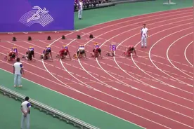 9秒97！谢震业百米大战夺金加冕“亚洲飞人”图片