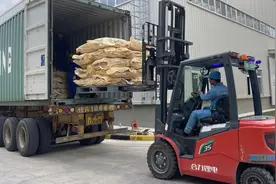 昌江新型环保水泥包装袋大批量出口东南亚国家图片