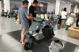 江门开平对辖区电动自行车销售企业开展统一检查行动图片