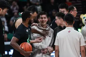 （体育）篮球——CBA常规赛：辽宁本钢胜广州朗肽海本图片