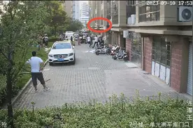 江苏灌云：好邻居智救坠楼女童  业主群夸爆了图片