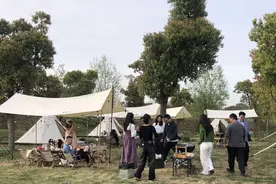 “网红鱼塘”如何养成？塘边解题：探路“后生态养殖”图片