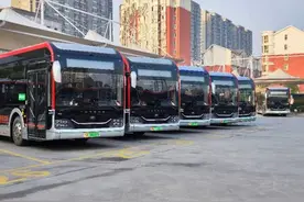 郑州两条智能快速公交线路B6路、B7路明起测试运营图片