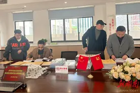 澧县锦绣翊武幼儿园迎接膳食经费管理及学生资助工作专项检查图片