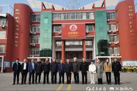枣庄市市中区鑫昌路小学迎接“枣庄市雷锋学校”创建验收图片