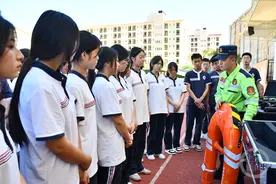 全国安全生产月 牢记应急知识 畅通生命通道图片