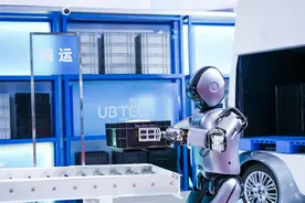 优必选推出人形机器人工业场景解决方案图片