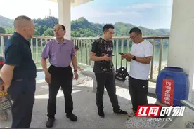 慈利县水运中心集中开展  “垃圾分类进渡口”活动图片