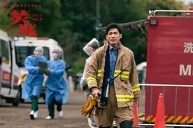 电影《焚城》上演24小时末日救援：“很少见，震撼人心”图片