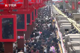 烟火气里寻找TA！咕嘟冒泡的辣糊糊，吃一口就“香迷糊”！图片