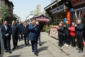 沿着总书记的足迹｜ “海绵”常德，一条老街留住文化与乡愁图片