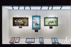 以贝壳为材雕刻艺术品！佛冈这个艺术展有点意思图片