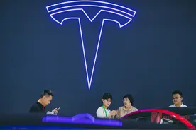 在华市场份额受挫！特斯拉上海工厂被曝减产  业务重心将转移？图片