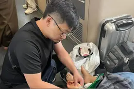 紧急救人，中医生在高铁上用针灸拯救癫痫患者图片