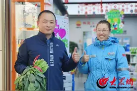 中国石油滨州公司黄河北区党支部联合萤光义工开展爱心助农活动图片