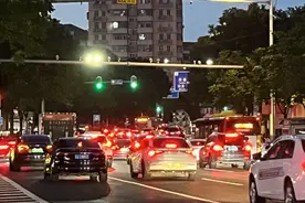 增加摇号指标，降低申请门槛！粤A车牌竞价摇号政策拟调整图片