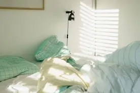 眼睑上长了麦粒肿该怎么办？图片